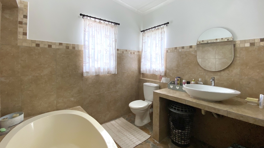 3 Bedroom Property for Sale in Dwarskersbos Western Cape